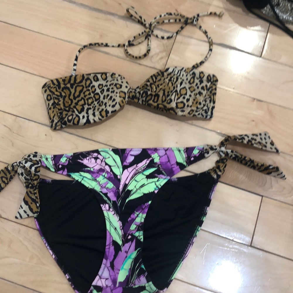 VICTORIA SECRET SWIM